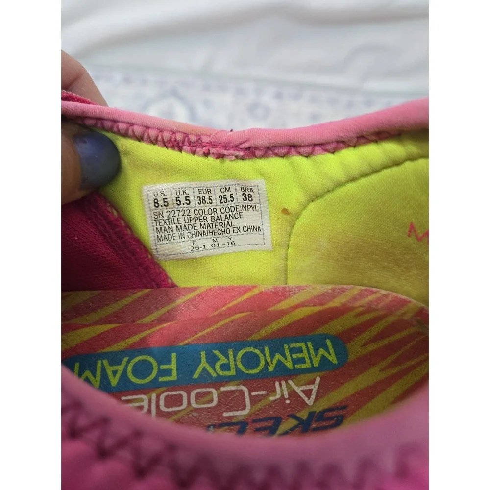 Skechers Women's 8.5 Stretch Fit Glider Sneaker Hot Pink Green 22722 No Tie Shoe